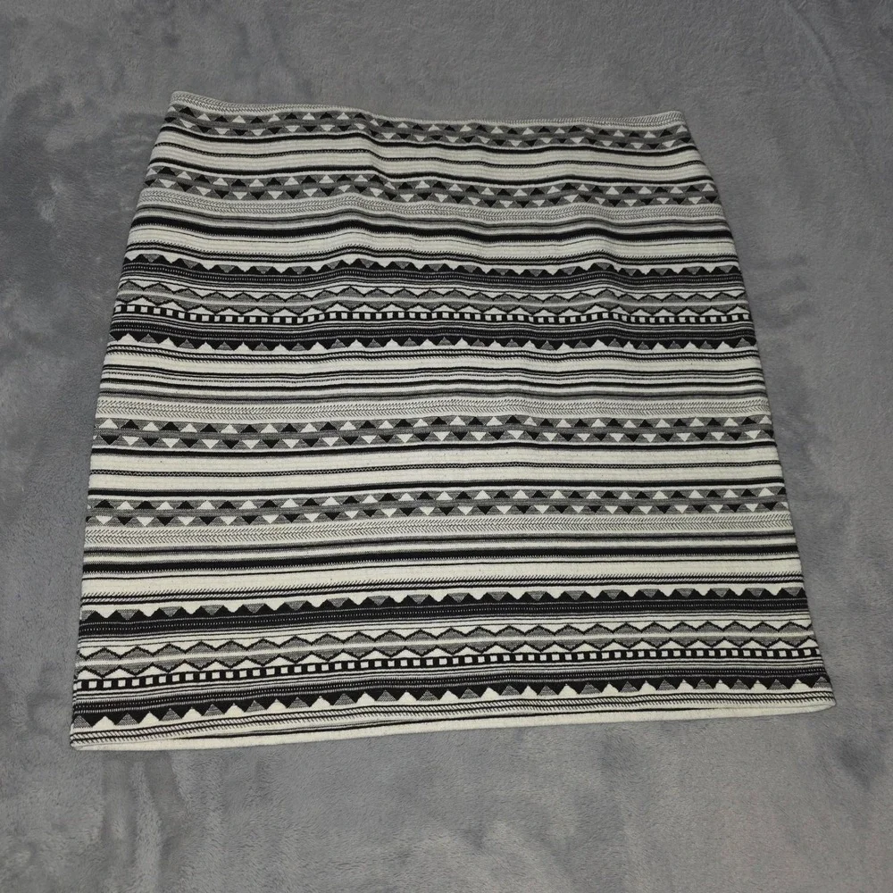J. Jill Black White Geometric Tribal Knit Pencil Skirt Large Petite L P